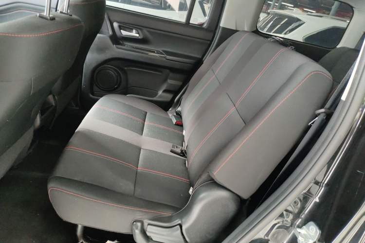 Used CHANGAN OSHAN X70A 2019 1.5L Manual Basic Version China VI Standard Left Rear Seat