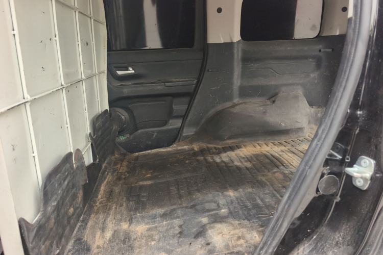 Used CHANGAN OSHAN X70A  Left Rear Seat