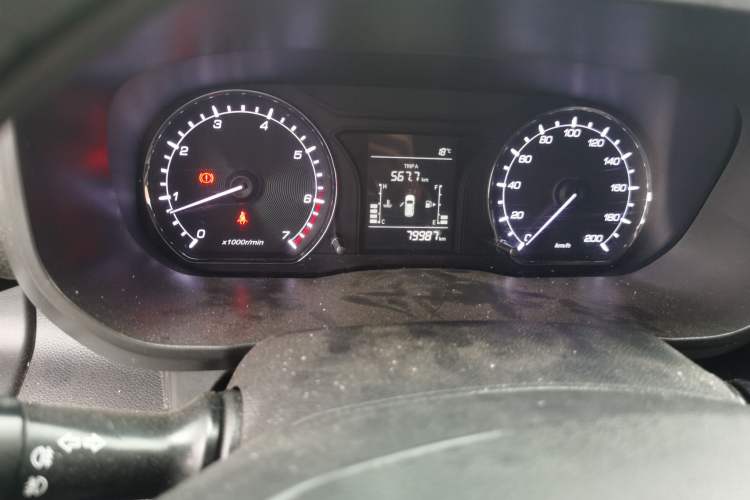 Used CHANGAN OSHAN X70A 2019 1.5L Manual Comfort Model China VI Standard Odometer Close Up