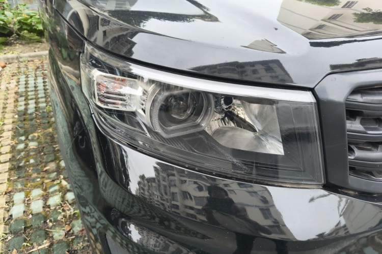 Used CHANGAN OSHAN X70A 2019 1.5L Manual Basic Version China VI Standard Right Front Headlight