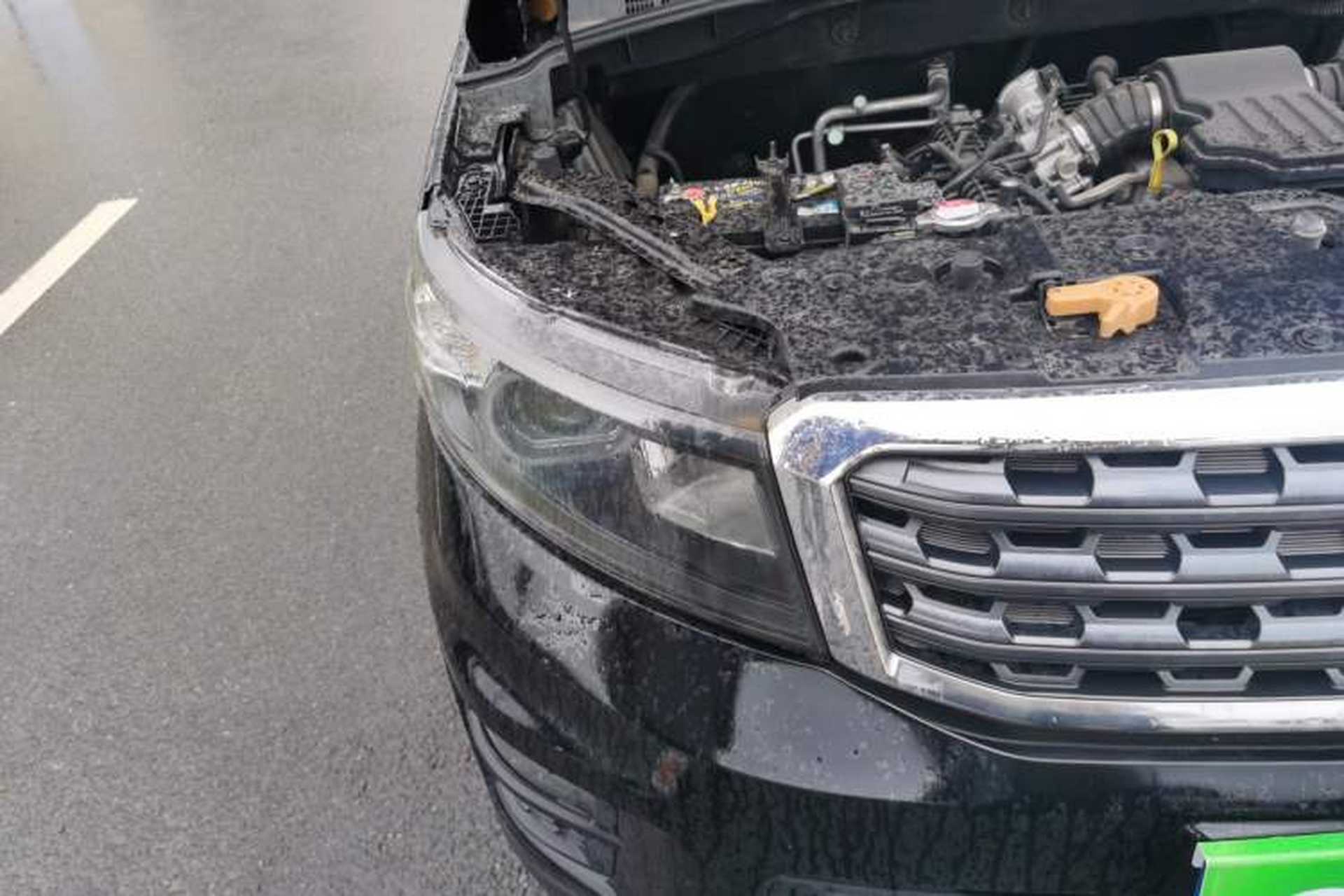 Used CHANGAN OSHAN X70A 2019 1.5L Manual Comfort Model China VI Standard Right Front Headlight