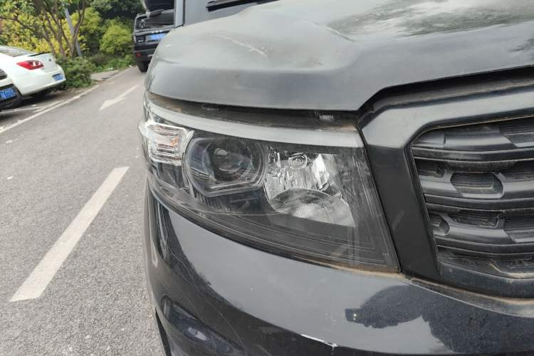 Used CHANGAN OSHAN X70A 2019 1.5L Manual Classic Model China VI Standard Right Front Headlight