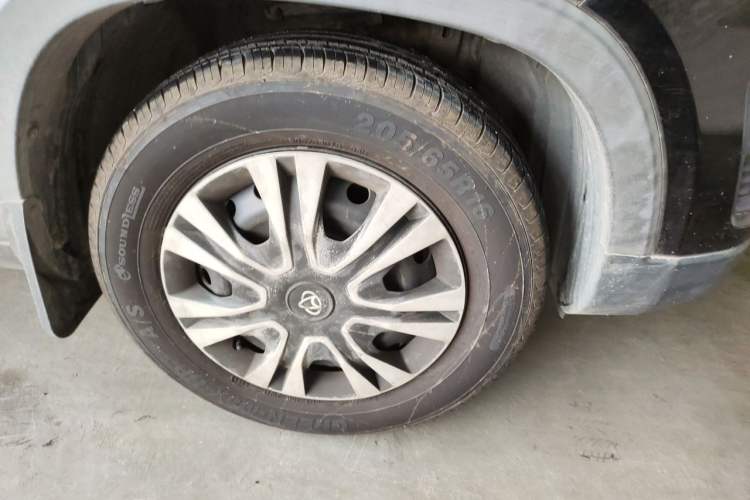 Used CHANGAN OSHAN X70A 2019 1.5L Manual Basic Version China VI Standard Right Front Wheel Hub