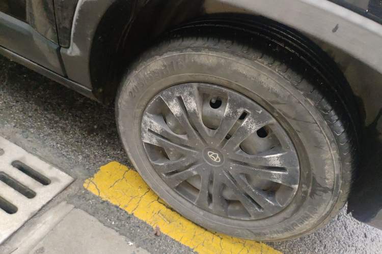 Used CHANGAN OSHAN X70A 2019 1.5L Manual Basic Version China VI Standard Right Front Wheel Hub