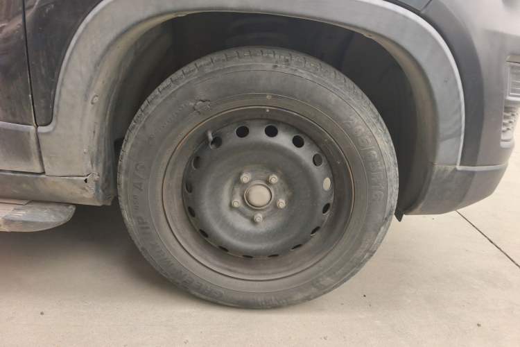 Used CHANGAN OSHAN X70A  Right Front Wheel Hub