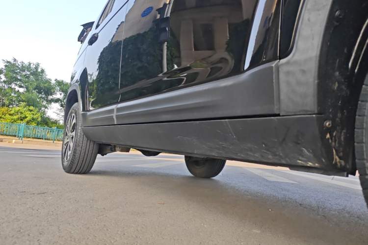 Used CHANGAN OSHAN X70A 2019 1.5L Manual Basic Version China VI Standard Right Side Sill