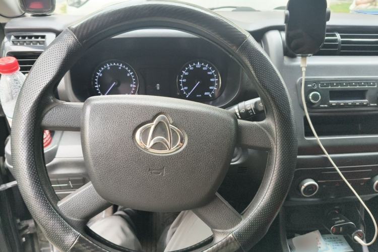 Used CHANGAN OSHAN X70A 2019 1.5L Manual Basic Version China VI Standard Steering Wheel