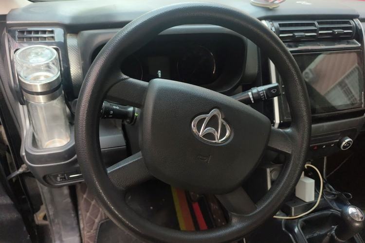 Used CHANGAN OSHAN X70A 2019 1.5L Manual Basic Version China VI Standard Steering Wheel