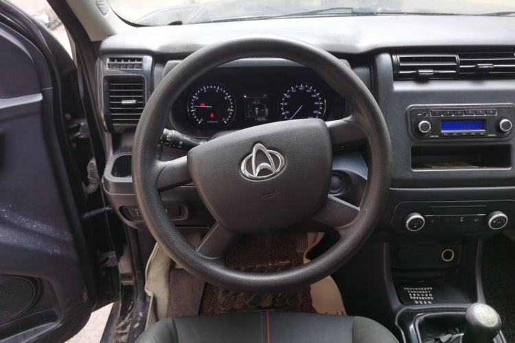 Used CHANGAN OSHAN X70A 2019 1.5L Manual Basic Version China VI Standard Steering Wheel