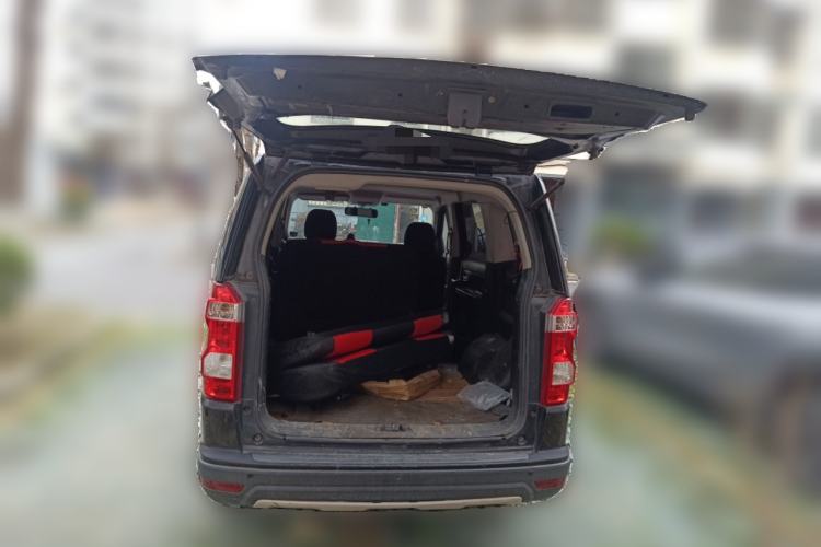 Used CHANGAN OSHAN X70A 2019 1.5L Manual Basic Version China VI Standard Trunk