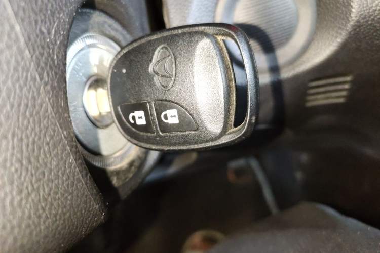 Used CHANGAN OSHAN X70A 2019 1.5L Manual Basic Version China VI Standard Vehicle Key