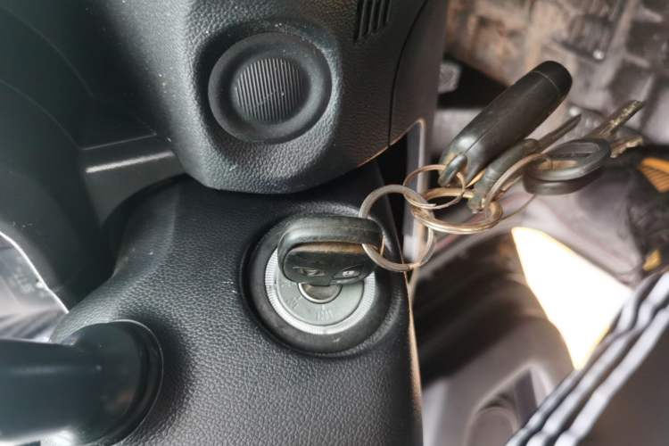 Used CHANGAN OSHAN X70A 2019 1.5L Manual Comfort Model China VI Standard Vehicle Key