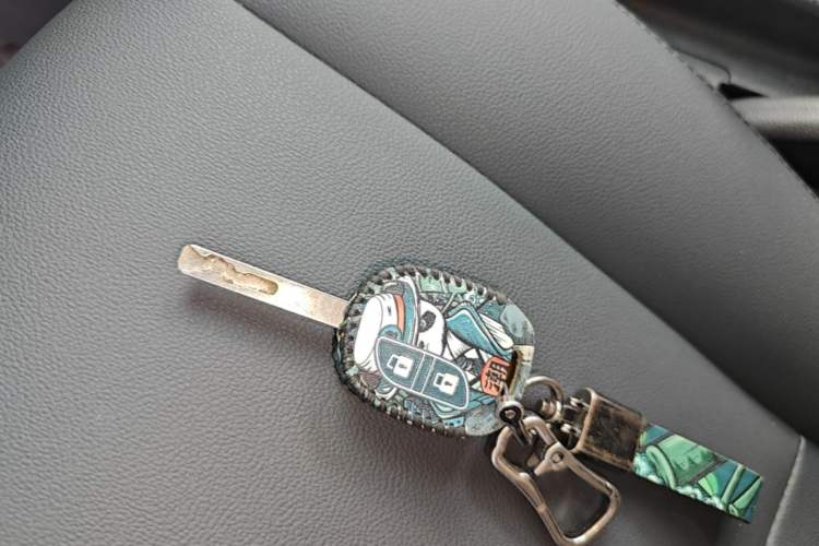 Used CHANGAN OSHAN X70A 2019 1.5L Manual Basic Version China VI Standard Vehicle Key