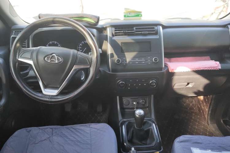 Used CHANGAN OSHAN X70A 2019 1.5L Manual Standard Version China VI Center Console