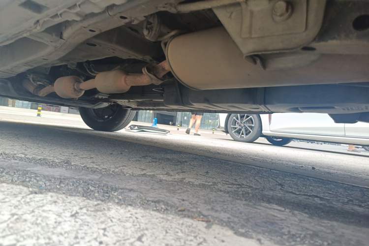 Used CHANGAN OSHAN X70A 2019 1.5L Manual Classic Model China VI Standard Chassis Rear Left