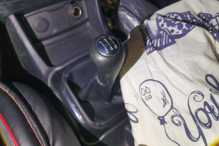 Used CHANGAN OSHAN X70A 2019 1.5L Manual Basic Version China VI Standard Gear Lever