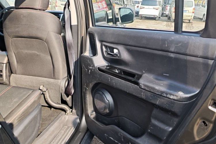 Used CHANGAN OSHAN X70A 2019 1.5L Manual Comfort Model China VI Standard Interior 6