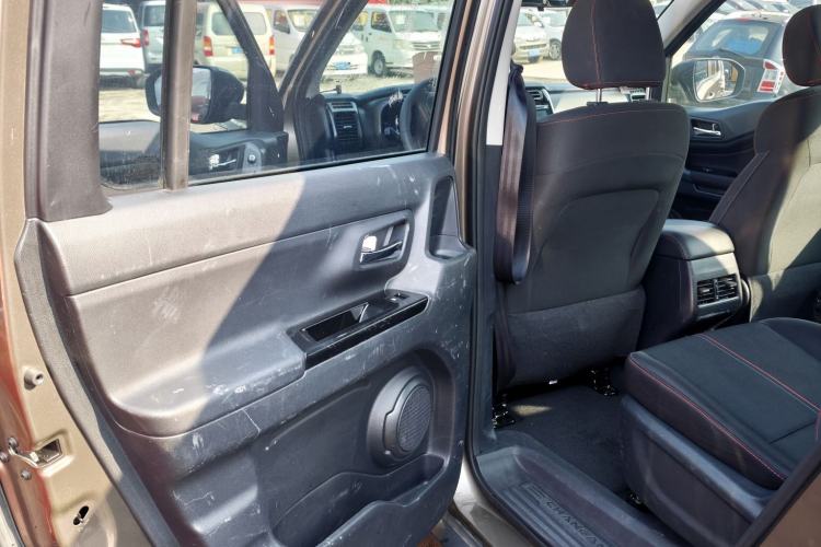 Used CHANGAN OSHAN X70A 2019 1.5L Manual Comfort Model China VI Standard Interior 7