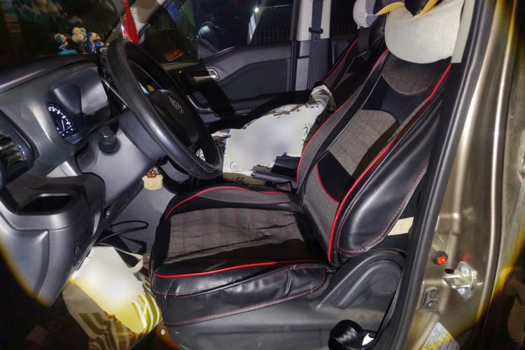 Used CHANGAN OSHAN X70A 2019 1.5L Manual Basic Version China VI Standard Left Front Seat