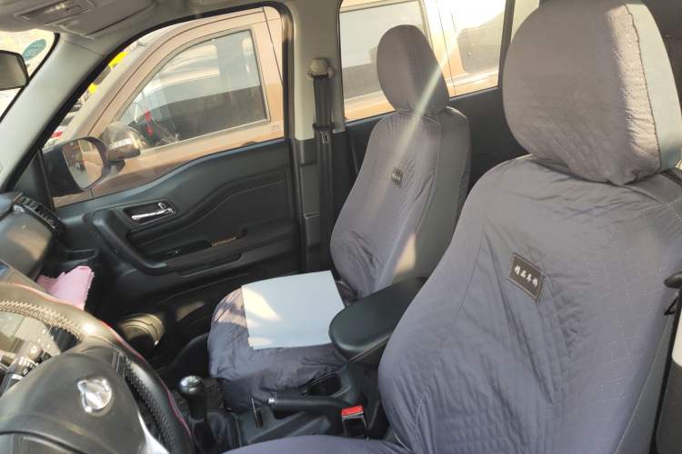 Used CHANGAN OSHAN X70A 2019 1.5L Manual Standard Version China VI Left Front Seat