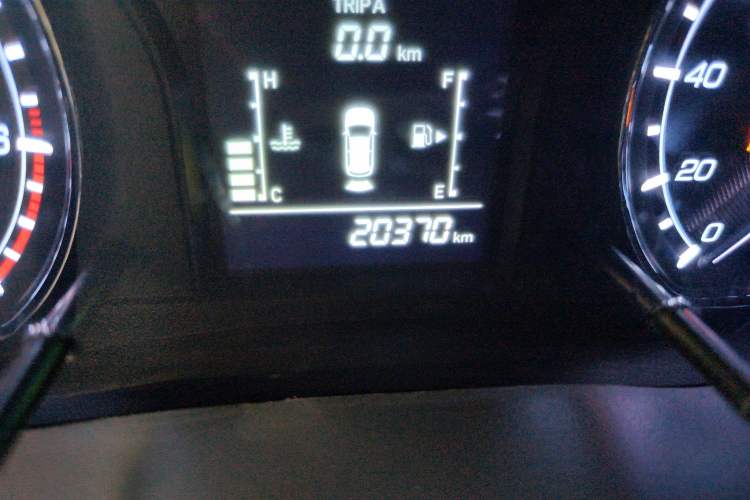 Used CHANGAN OSHAN X70A 2019 1.5L Manual Basic Version China VI Standard Odometer Close Up