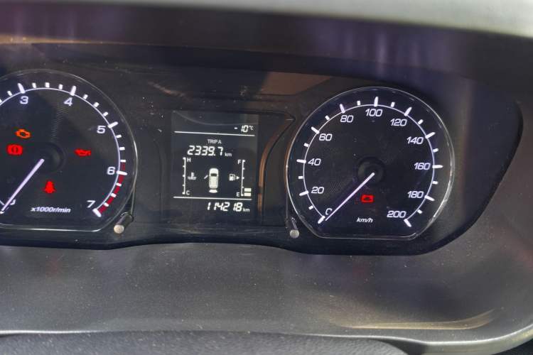 Used CHANGAN OSHAN X70A 2019 1.5L Manual Comfort Model China VI Standard Odometer Close Up