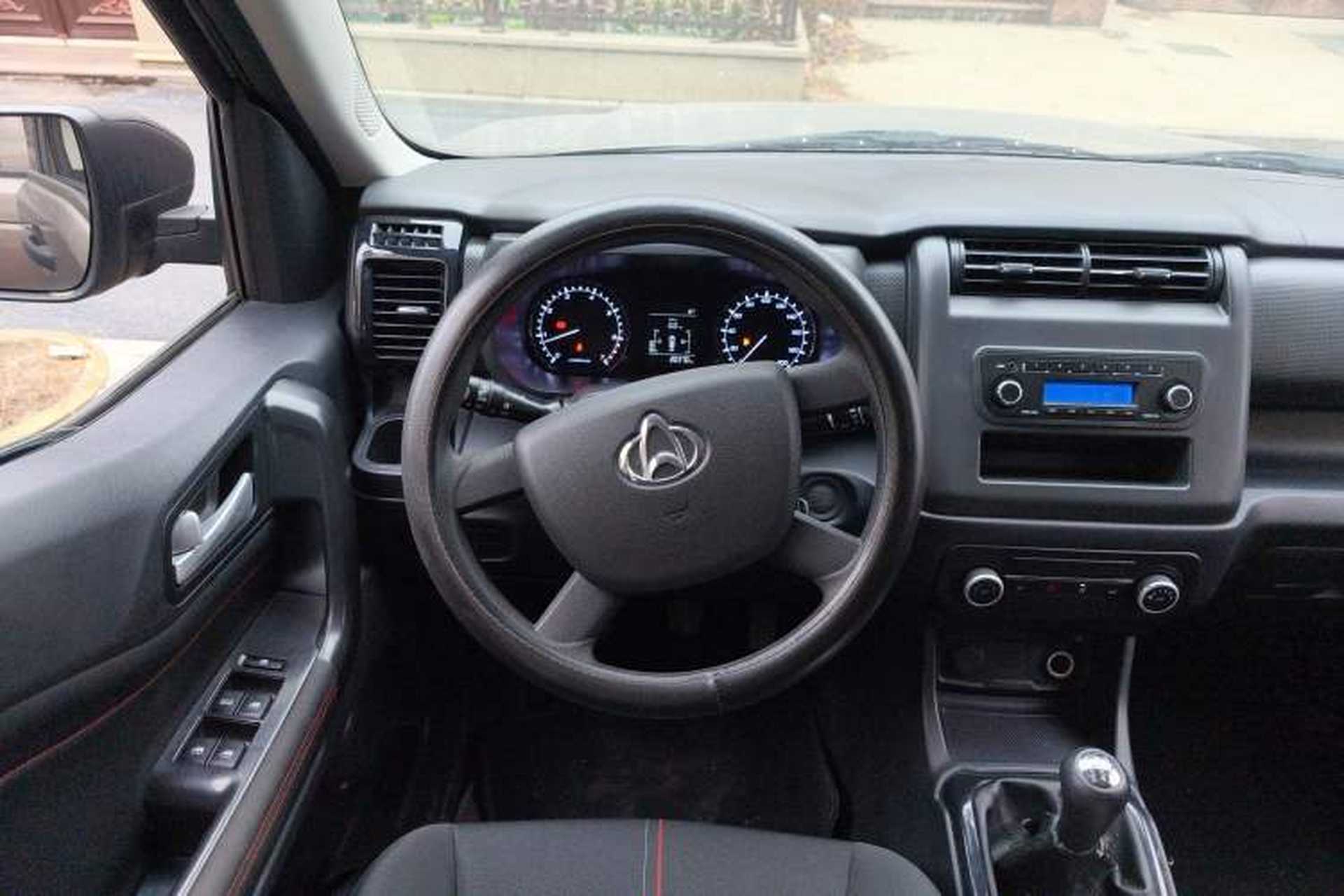 Used CHANGAN OSHAN X70A 2019 1.5L Manual Basic Version China VI Standard Steering Wheel
