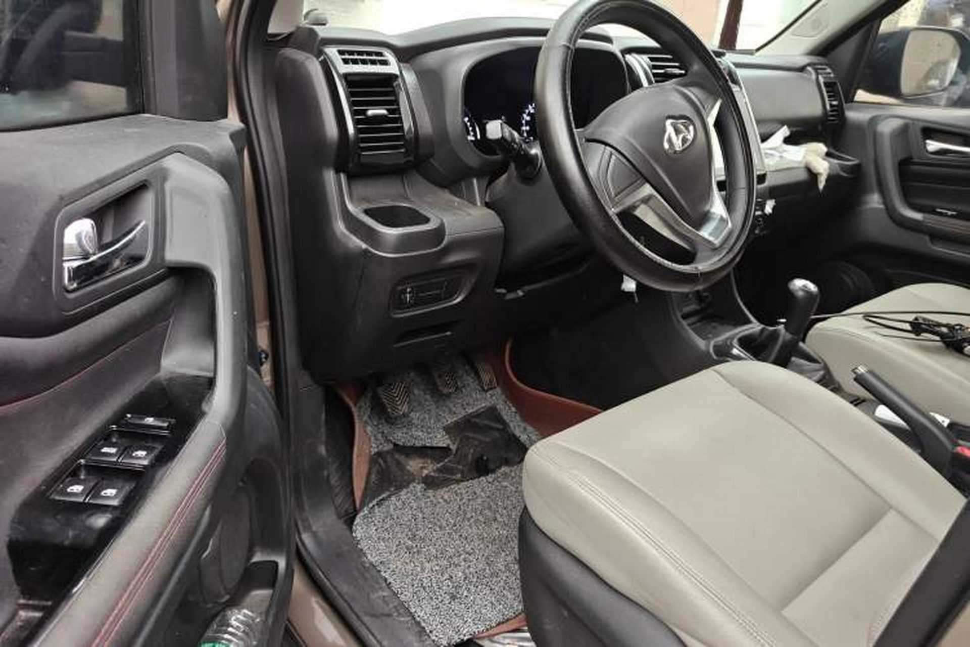 Used CHANGAN OSHAN X70A 2019 1.5L Manual Standard Version China VI Driver Seat