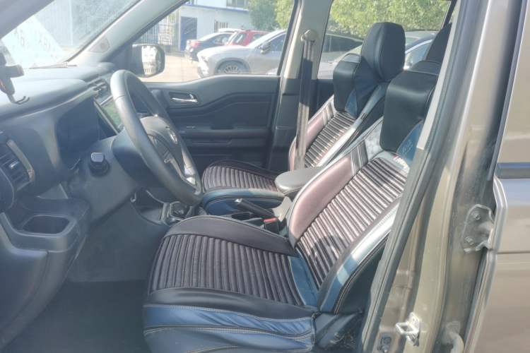 Used CHANGAN OSHAN X70A 2019 1.5L Manual Standard Version China VI Left Front Seat