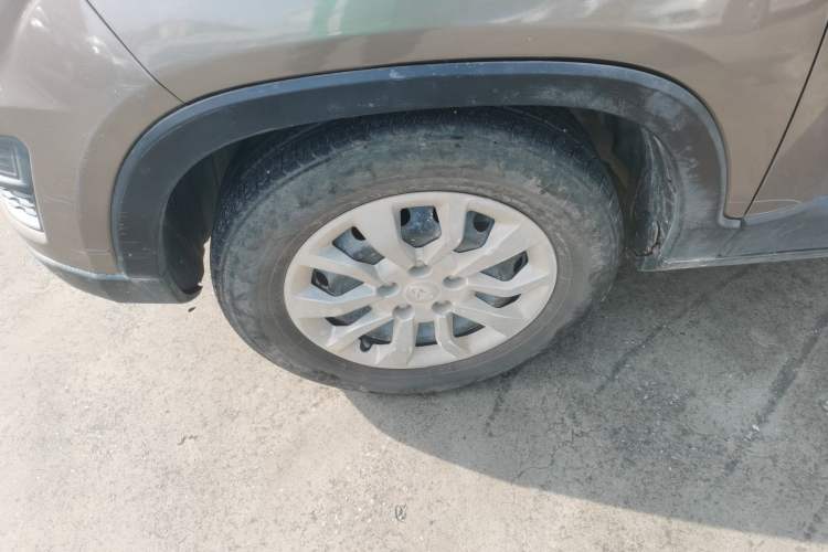 Used CHANGAN OSHAN X70A 2019 1.5L Manual Standard Version China VI Left Front Wheel Hub