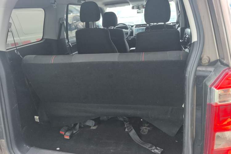 Used CHANGAN OSHAN X70A 2019 1.5L Manual Comfort Model China VI Standard Trunk