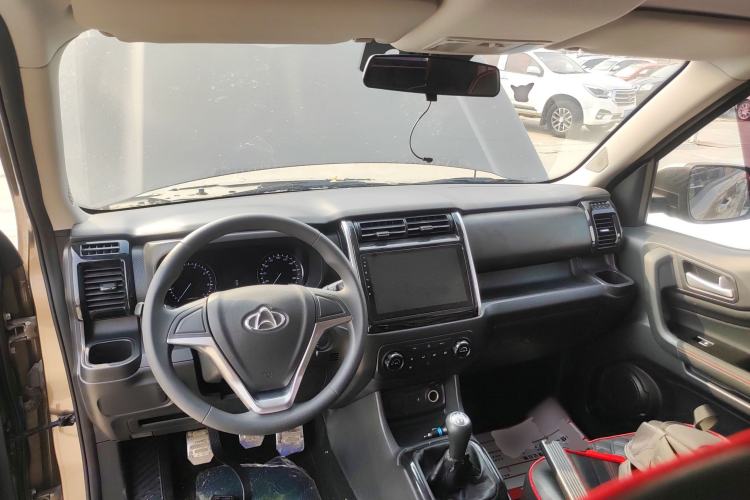 Used CHANGAN OSHAN X70A 2019 1.5L Manual Standard Version China VI Center Console