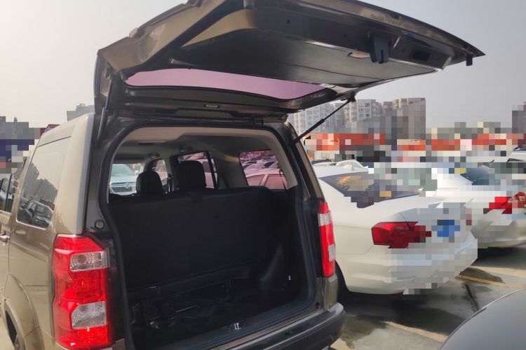 Used CHANGAN OSHAN X70A 2019 1.5L Manual Standard Version China VI Trunk