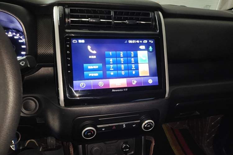 Used CHANGAN OSHAN X70A 2019 1.5L Manual Basic Version China VI Standard Audio And AC Panel