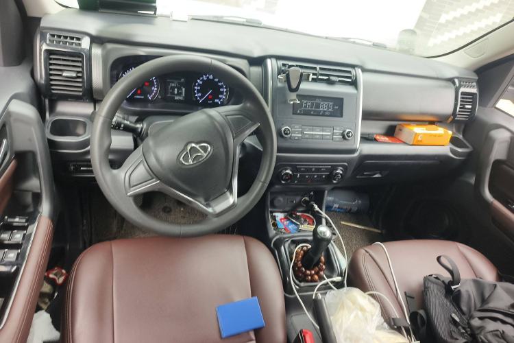 Used CHANGAN OSHAN X70A 2019 1.5L Manual Standard Version China VI Center Console