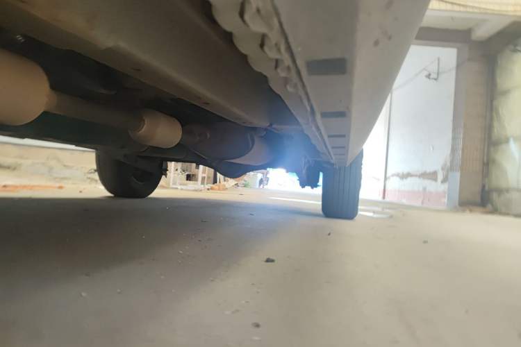 Used CHANGAN OSHAN X70A 2019 1.5L Manual Basic Version China VI Standard Chassis Front Left
