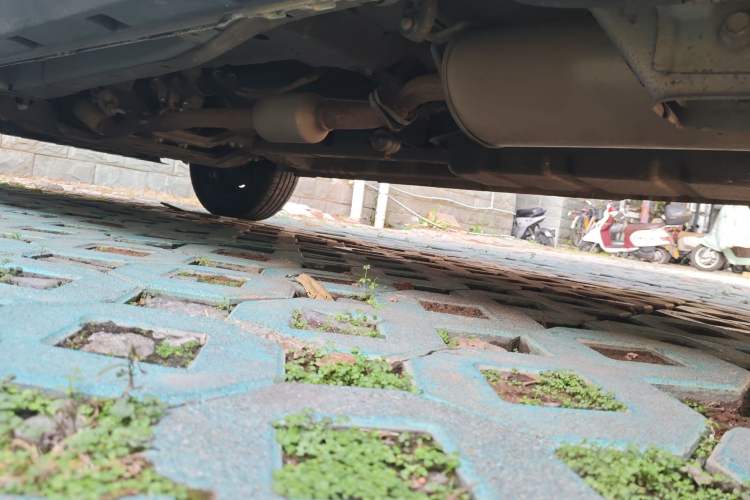 Used CHANGAN OSHAN X70A 2019 1.5L Manual Basic Version China VI Standard Chassis Rear Left