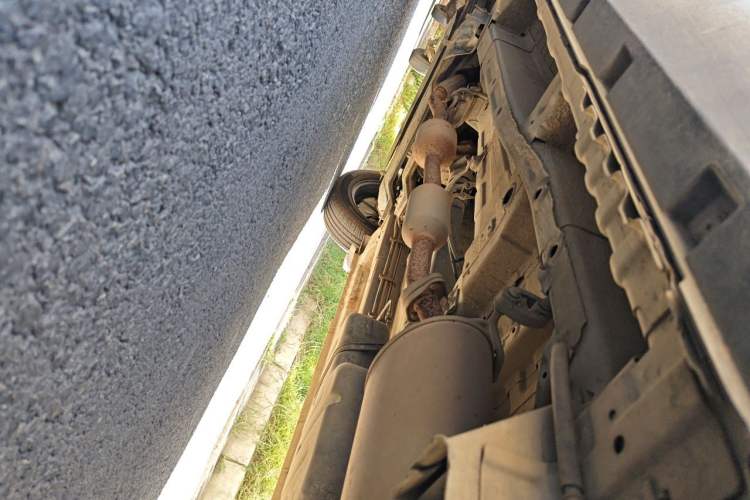 Used CHANGAN OSHAN X70A 2019 1.5L Manual Basic Version China VI Standard Chassis Rear Left