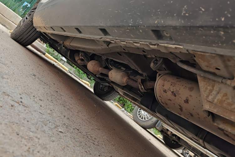 Used CHANGAN OSHAN X70A 2019 1.5L Manual Standard Version China VI Chassis Rear Left