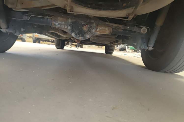 Used CHANGAN OSHAN X70A 2019 1.5L Manual Basic Version China VI Standard Chassis Rear
