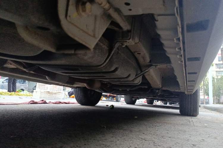 Used CHANGAN OSHAN X70A 2019 1.5L Manual Standard Version China VI Chassis Rear Right
