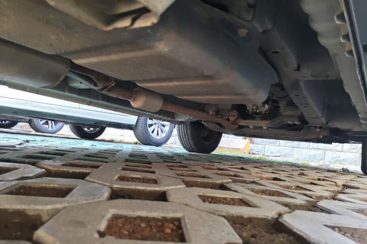 Used CHANGAN OSHAN X70A 2019 1.5L Manual Basic Version China VI Standard Chassis Rear Right