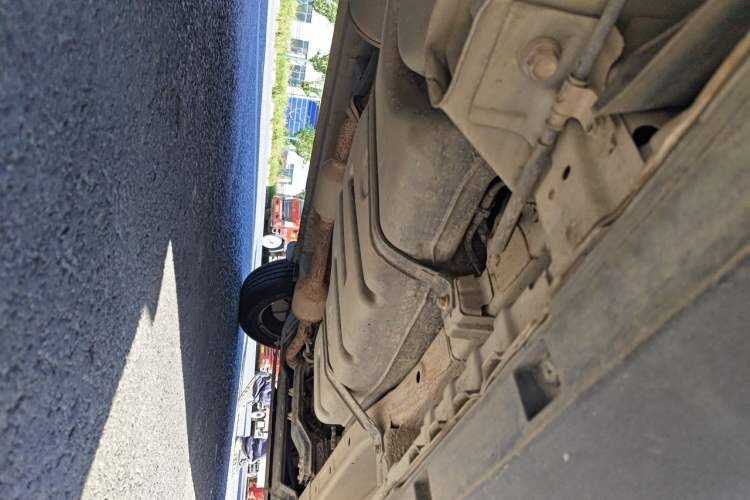 Used CHANGAN OSHAN X70A 2019 1.5L Manual Basic Version China VI Standard Chassis Rear Right