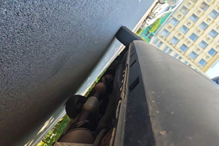 Used CHANGAN OSHAN X70A 2019 1.5L Manual Basic Version China VI Standard Chassis Rear Right