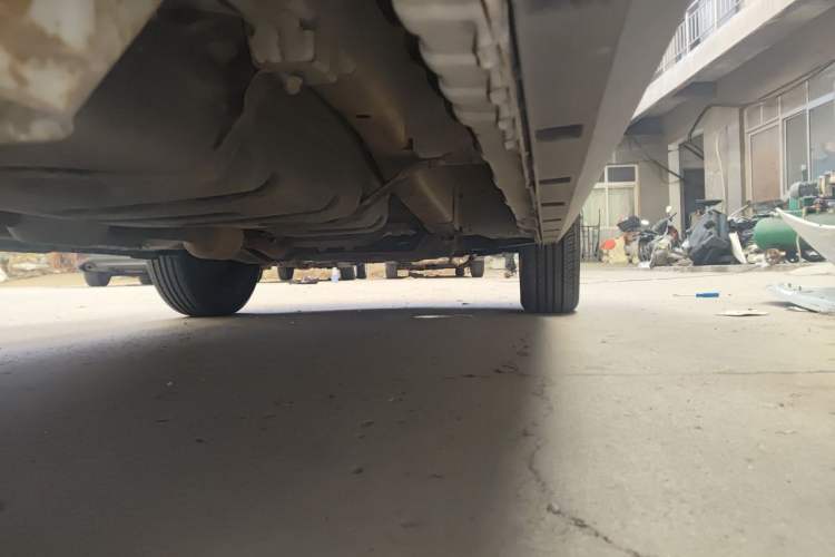 Used CHANGAN OSHAN X70A 2019 1.5L Manual Basic Version China VI Standard Chassis Rear Right