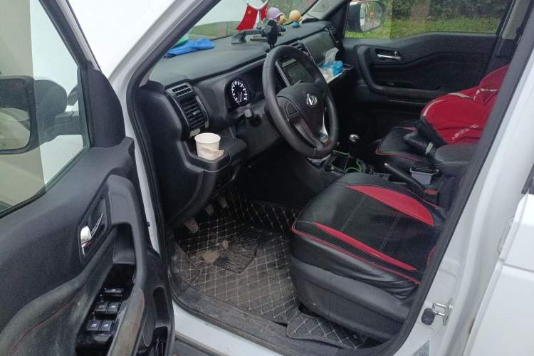Used CHANGAN OSHAN X70A 2019 1.5L Manual Standard Version China VI Driver Seat