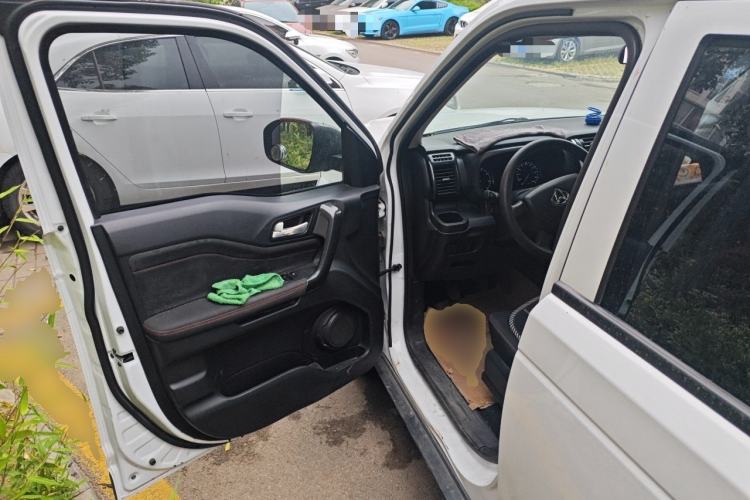 Used CHANGAN OSHAN X70A 2019 1.5L Manual Basic Version China VI Standard Driver Seat