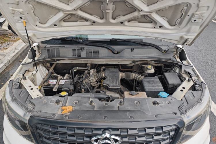 Used CHANGAN OSHAN X70A 2019 1.5L Manual Basic Version China VI Standard Engine Bay