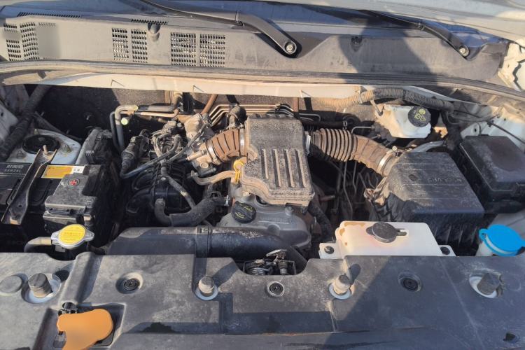 Used CHANGAN OSHAN X70A 2019 1.5L Manual Basic Version China VI Standard Engine Bay