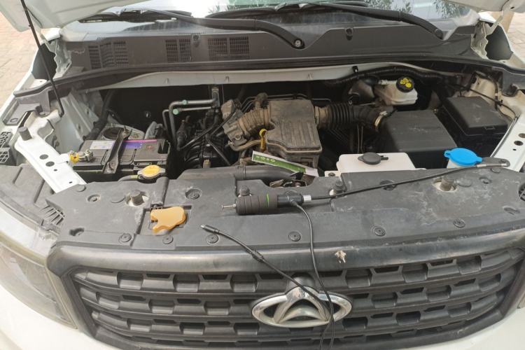 Used CHANGAN OSHAN X70A 2019 1.5L Manual Basic Version China VI Standard Engine Bay
